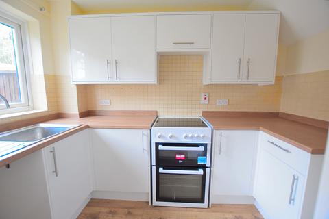 2 bedroom terraced house to rent, Pennywell Gardens, New Milton, Hampshire. BH25 5YB