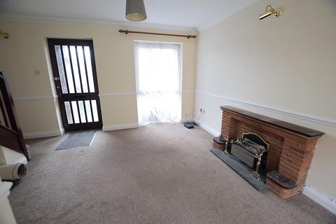 2 bedroom terraced house to rent, Pennywell Gardens, New Milton, Hampshire. BH25 5YB