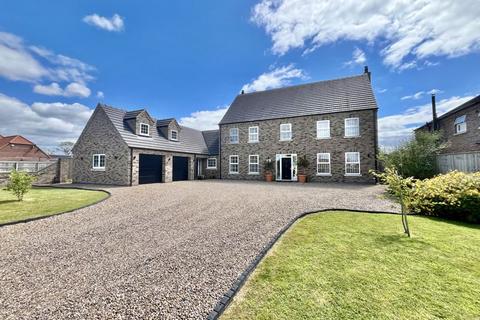 6 bedroom detached house for sale, Strawberry View, Wainfleet Road, Burgh le Marsh