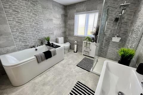 6 bedroom detached house for sale, Strawberry View, Wainfleet Road, Burgh le Marsh