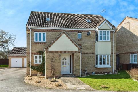 5 bedroom detached house for sale, Rookery Walk, Brandon IP27