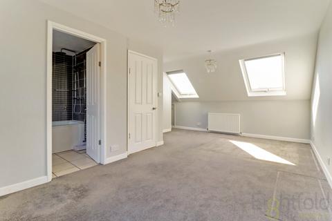 4 bedroom semi-detached house for sale, Vale Avenue, Brighton