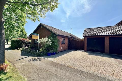 19 Grangewood, Northampton, NN4 0QN