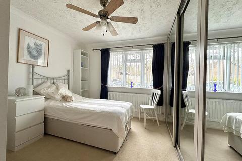 19 Grangewood, Northampton, NN4 0QN