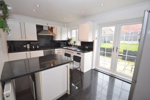 3 bedroom detached house for sale, Guernsey Road, Widnes