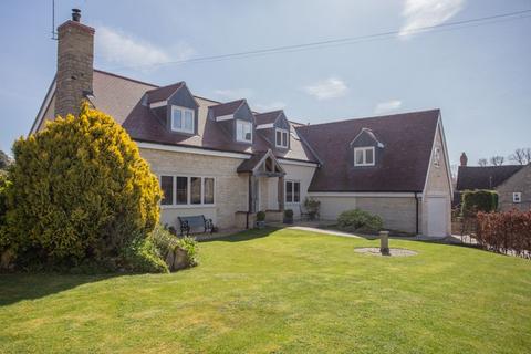 4 bedroom detached house for sale, Church Street, Empingham