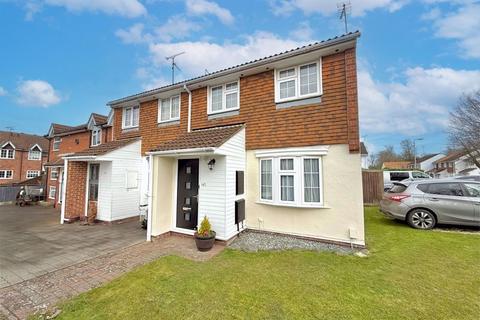 3 bedroom end of terrace house for sale, Cemetery Road, Dunstable