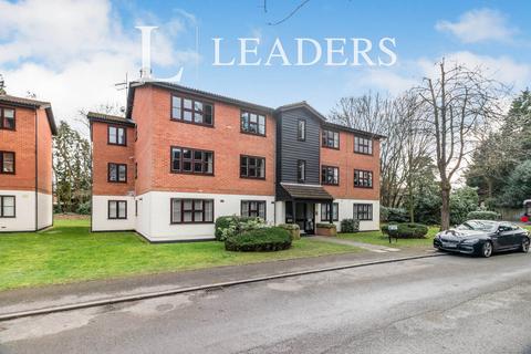 2 bedroom flat to rent, Queens Road Weybridge, Surrey, KT13