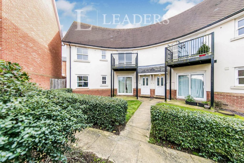 Rouse Way, Colchester, Essex, CO1 2 bed maisonette - £1,100 pcm (£254 pw)