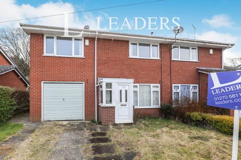 3 bedroom semi-detached house to rent, Lear Drive