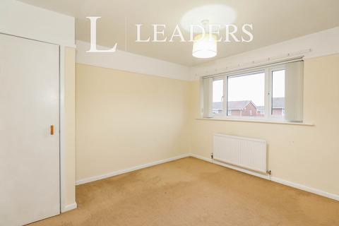 3 bedroom semi-detached house to rent, Lear Drive