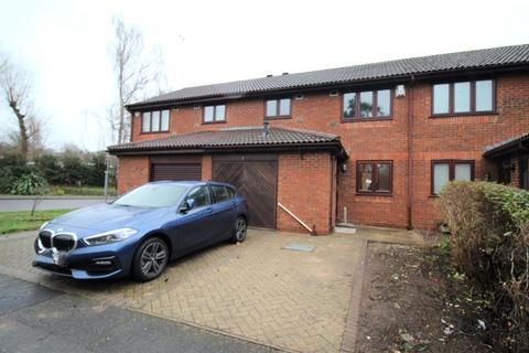 3 bedroom terraced house to rent, Old Mill Gardens, Berkhamsted.