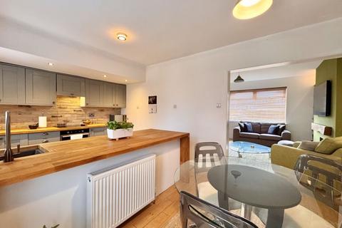 22 Allan Square, Irvine, KA12 0LF