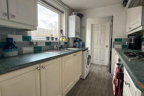 3 bedroom terraced house to rent, Burnett Road