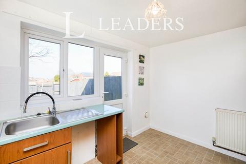 2 bedroom townhouse to rent, Cumbria Walk, Mickleover