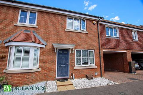 2 bedroom end of terrace house for sale, Aldermere Avenue, West Cheshunt