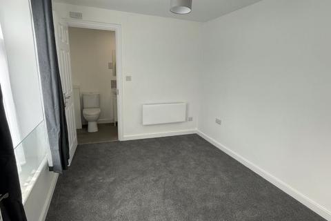 1 bedroom apartment to rent, Mansfield Road, Alfreton, DE55 7JJ