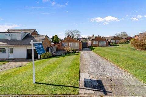 3 bedroom bungalow to rent, Thornham Drive, Sharples, Bolton *AVAILABLE NOW*