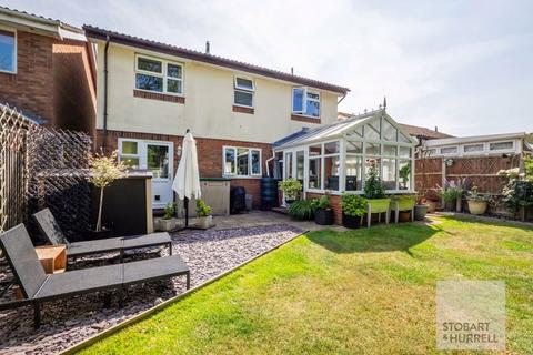 4 bedroom detached house for sale, Sampson Road, North Walsham NR28