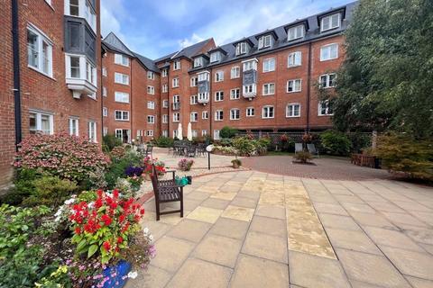 1 bedroom retirement property for sale, Flat 125 Castlemeads Court, Westgate Street, Gloucester, GL1 2PB