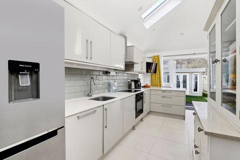 75 Speer Road, Thames Ditton, KT7 0PT