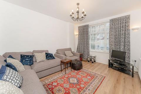 3 bedroom terraced house for sale, Arnold Gardens, London, N13