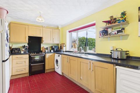 3 bedroom house for sale, Trehane Road, Camborne - End terrace home