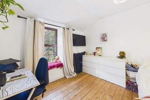 6 Adams Row, Scorrier, Redruth, TR16 5AR