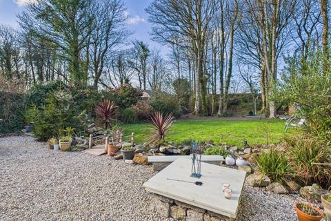 6 Adams Row, Scorrier, Redruth, TR16 5AR