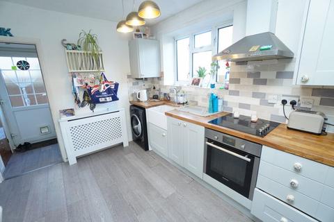 2 bedroom semi-detached house for sale, Bowerdean Road, High Wycombe HP13