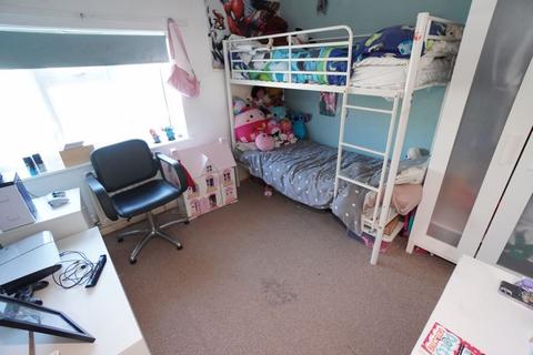 125 Bowerdean Road, High Wycombe, HP13 6AY