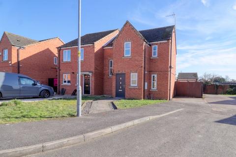 3 bedroom semi-detached house for sale, Queens Drive, Crowle