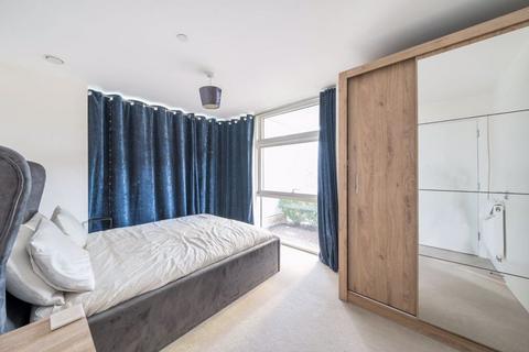 1 bedroom flat for sale, Chrysler House, Bessemer Road, Welwyn Garden City