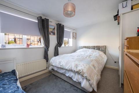 undefined, Southern Close, Kingswinford