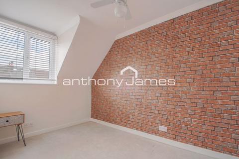 101 Long Lane, Bexleyheath, DA7 5AY
