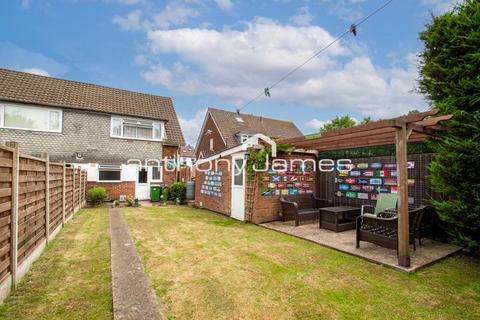 101 Long Lane, Bexleyheath, DA7 5AY