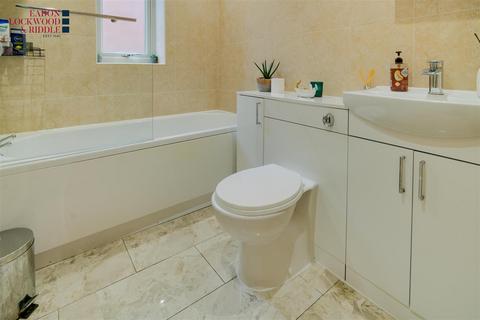 38 Meadowgates, Bolton Upon Dearne, Rotherham, S63 8HX