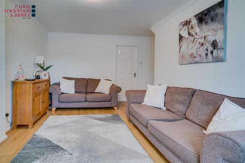 38 Meadowgates, Bolton Upon Dearne, Rotherham, S63 8HX