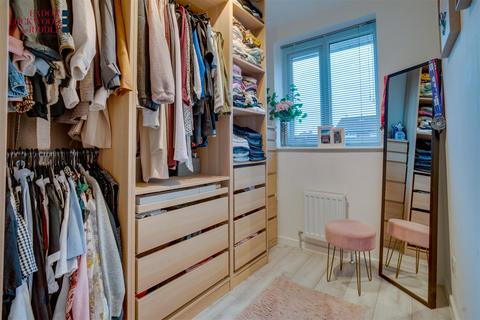38 Meadowgates, Bolton Upon Dearne, Rotherham, S63 8HX