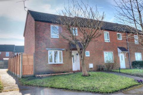 3 bedroom end of terrace house for sale, Simmons Way, High Wycombe HP14