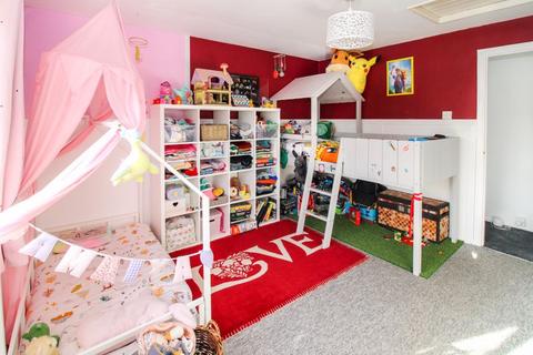18 Northfields, Letchworth Garden City, SG6 4RD