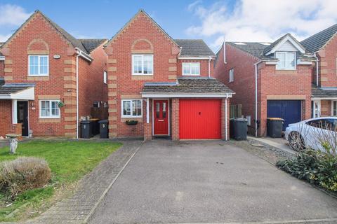 3 bedroom detached house for sale, Hunter Close, Bedford MK42