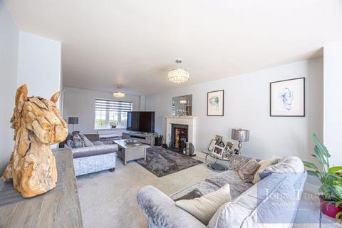 5 bedroom detached house for sale, Aster Road, Chigwell IG7