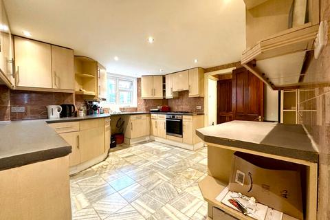 6 bedroom semi-detached house to rent, Belmont Hill, Lewisham SE13