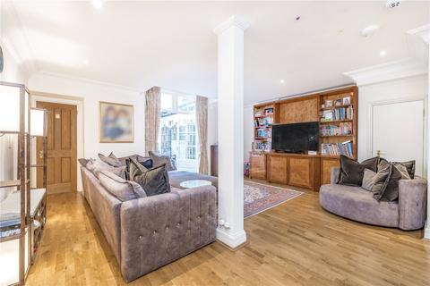 2 bedroom apartment to rent, London W1J