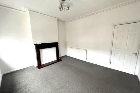 2 bedroom flat to rent, Portland Road, London SE25