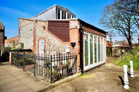 1 bedroom cottage for sale, The Croft, Cromer, NR27