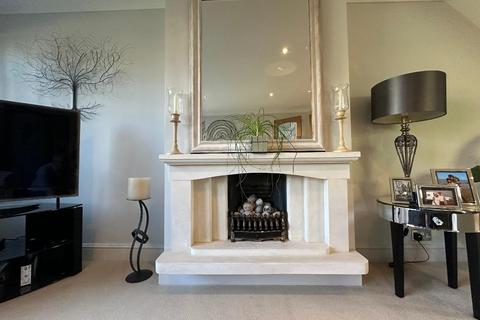 4 White Oak Drive, Beckenham, BR3 6QE