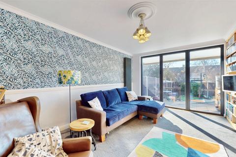 37 Scrattons Terrace, Barking, IG11 0UB