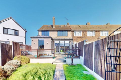37 Scrattons Terrace, Barking, IG11 0UB